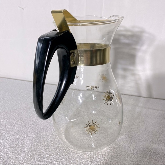Vintage MCM PYREX Gold Atomic Print Glass Carafe W Lid - Picture 3 of 13